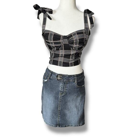 Vintage Y2K Angels Jeans Mini Skirt 32 Waist Light Wash Denim Juniors 2000s - Picture 6 of 7